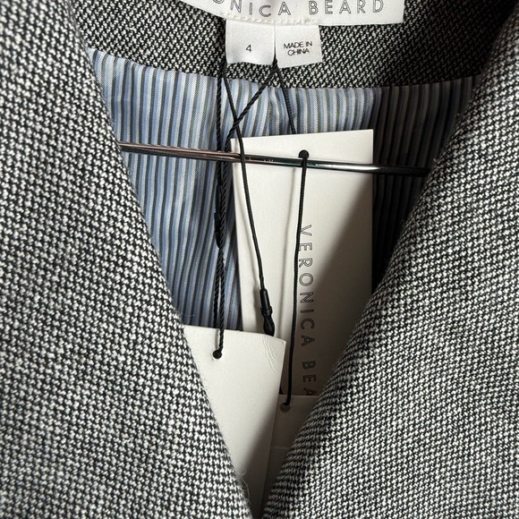 NWT Veronica Beard blazer Eamon Mixed Media
Double Breasted Jacket new gray knit - Picture 8 of 8